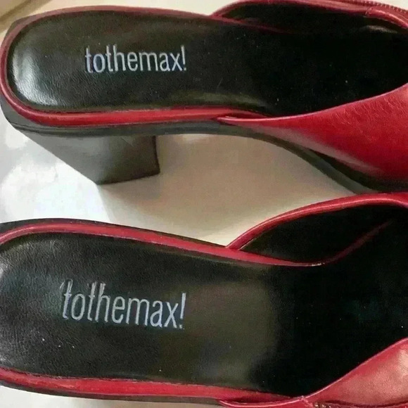 red leather kitten heels - Picture 3 of 5